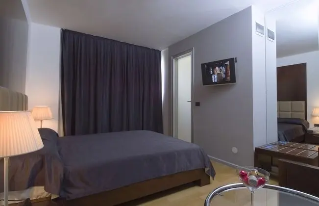 Superior Tek Büyük Yataklı Oda