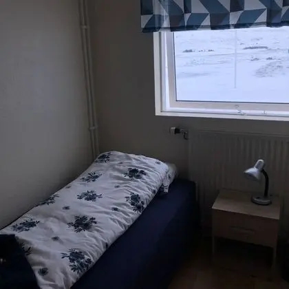 Tek Kişilik Oda, Ortak Banyo