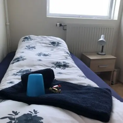 Tek Kişilik Oda, Ortak Banyo