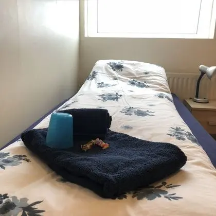 Üç Kişilik Oda, Ortak Banyo