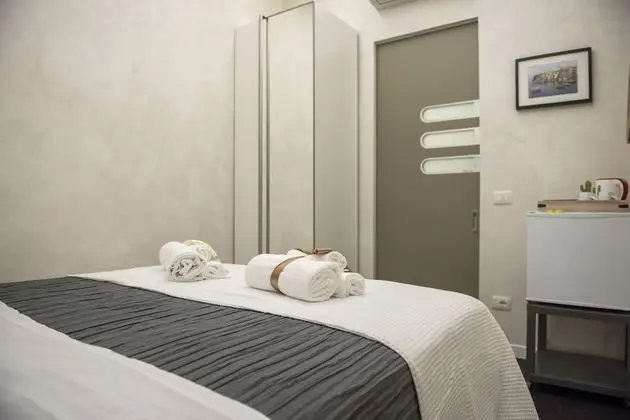 Classic Tek Büyük Yataklı Oda