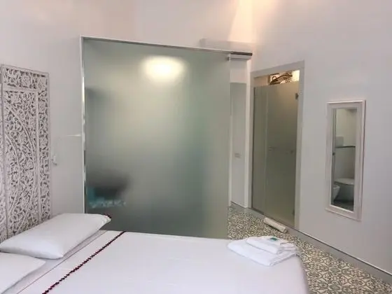 Deluxe Tek Büyük Yataklı Oda, 1 Büyük (Queen) Boy Yatak, Balkon, Kısmi Deniz Manzaralı (Positano)