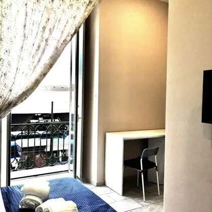 Tek Büyük Yataklı Oda, Balkon