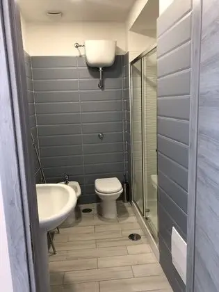 Tek Büyük Yataklı Oda, Balkon