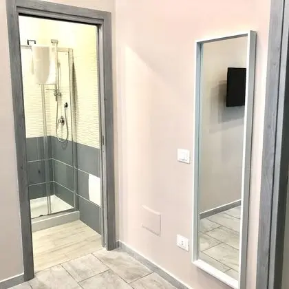 Tek Büyük Yataklı Oda, Balkon