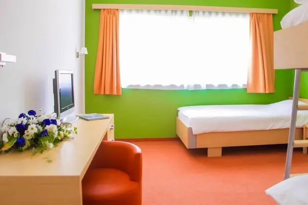Single Bed in a 3 Bed Dorm