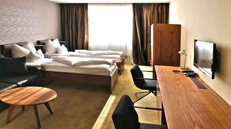 Tek Büyük veya İki Ayrı Yataklı Oda