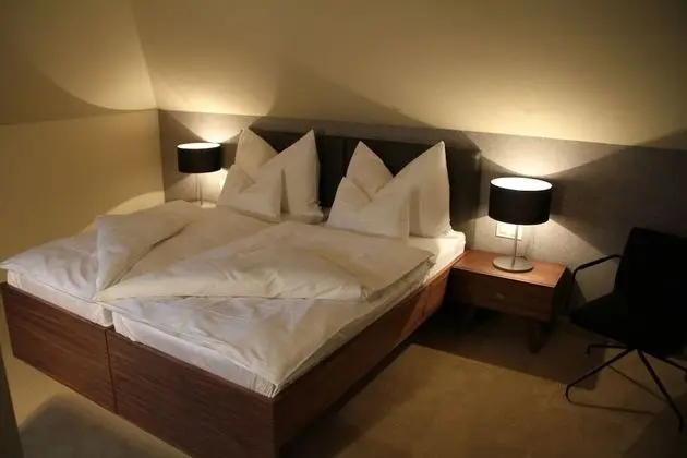 Tek Büyük veya İki Ayrı Yataklı Oda