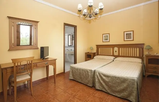 Deluxe İki Ayrı Yataklı Oda