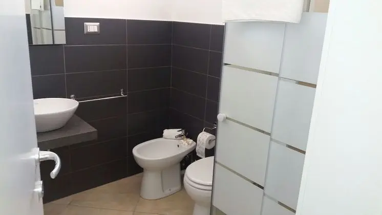 Tek Büyük Yataklı Oda, Küçük Mutfak