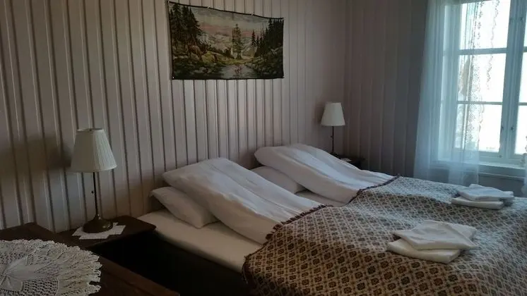Tek Büyük Yataklı Oda, Ortak Banyo