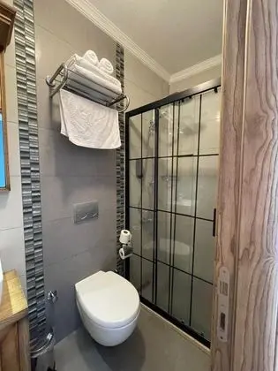 Çift Kişilik, Şehir Manzaralı