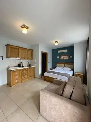 Çift Kişilik, Şehir Manzaralı
