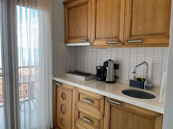 Deluxe Suit 1+1 Oda, Deniz Manzaralı