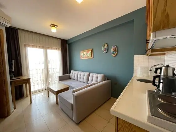 Deluxe Suit 1+1 Oda, Deniz Manzaralı