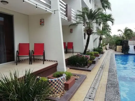 Superior Oda, 2 Çift Kişilik Yatak, Havuz Kullanımı, Havuz Manzaralı