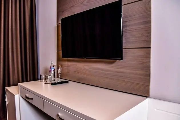 Basic Büyük Yataklı Tek Kişilik Oda, 1 Yatak Odası, Balkon, Şehir Manzaralı