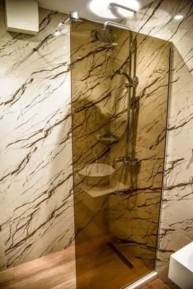 Basic Büyük Yataklı Tek Kişilik Oda, 1 Yatak Odası, Balkon, Şehir Manzaralı