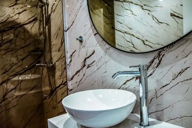 Basic Büyük Yataklı Tek Kişilik Oda, 1 Yatak Odası, Balkon, Şehir Manzaralı