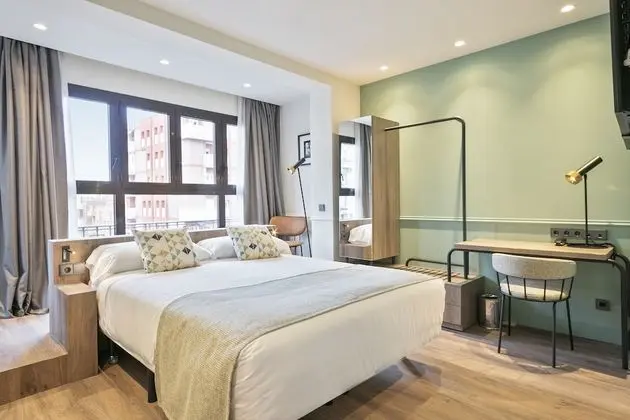 Superior Tek Büyük Yataklı Oda (Queen size)