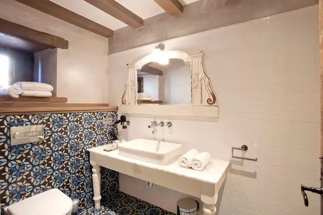 Tek Büyük veya İki Ayrı Yataklı Oda