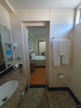 Basic Tek Büyük veya İki Ayrı Yataklı Oda