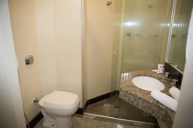 Quarto Twin Standard