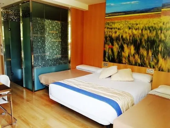 Tek Kişilik Oda, 1 Tek Kişilik Yatak