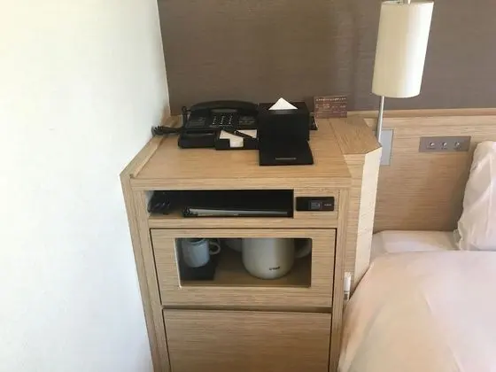 Tek Kişilik Oda, Sigara İçilmez (  B  )