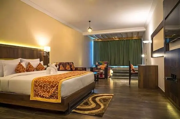 Super Deluxe Room with Plunge Pool