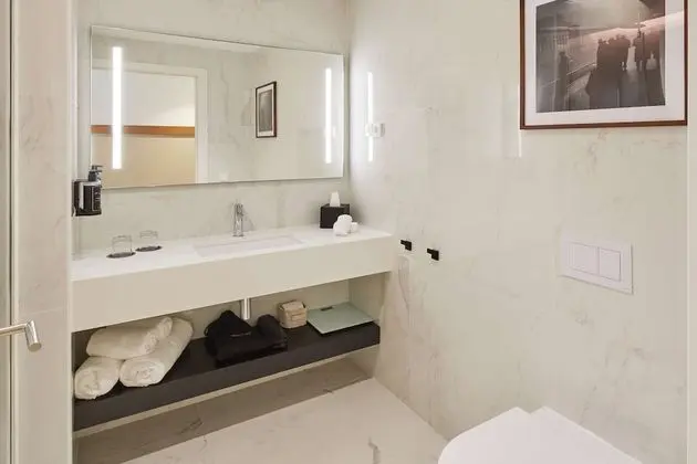 Deluxe Oda, 1 En Büyük (King) Boy Yatak, Balkon