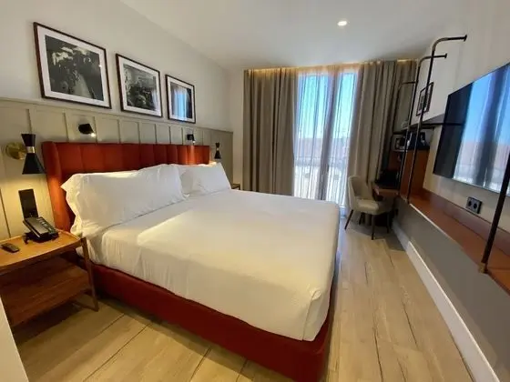Deluxe Oda, 1 En Büyük (King) Boy Yatak, Balkon