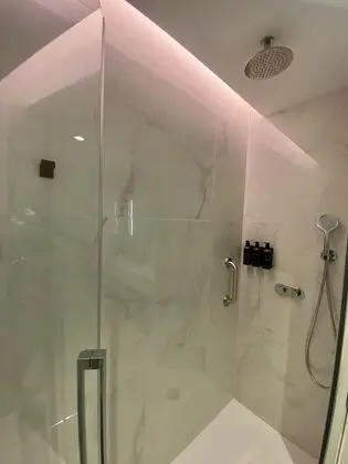 Deluxe Oda, 1 En Büyük (King) Boy Yatak, Balkon