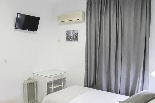 Basic Tek Büyük Yataklı Oda