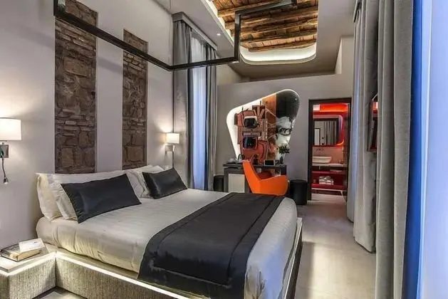 Standard Tek Büyük Yataklı Oda