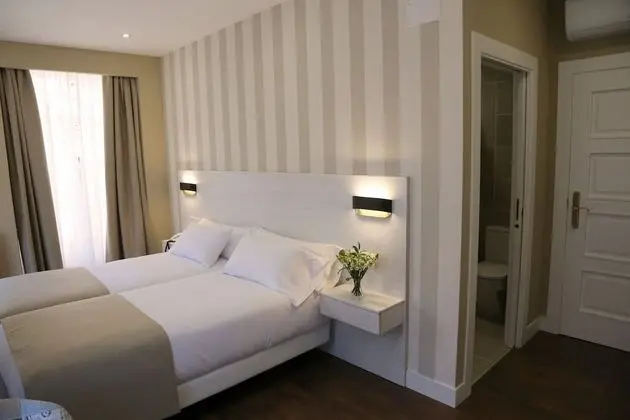 Superior Tek Büyük Yataklı Oda