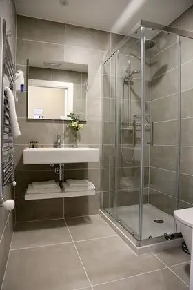 Superior Tek Büyük Yataklı Oda