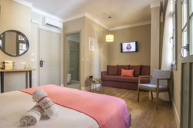Deluxe Dört Kişilik Oda