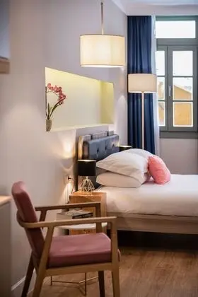 Deluxe Tek Büyük Yataklı Oda, Balkon