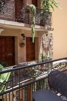 Deluxe Tek Büyük Yataklı Oda, Balkon