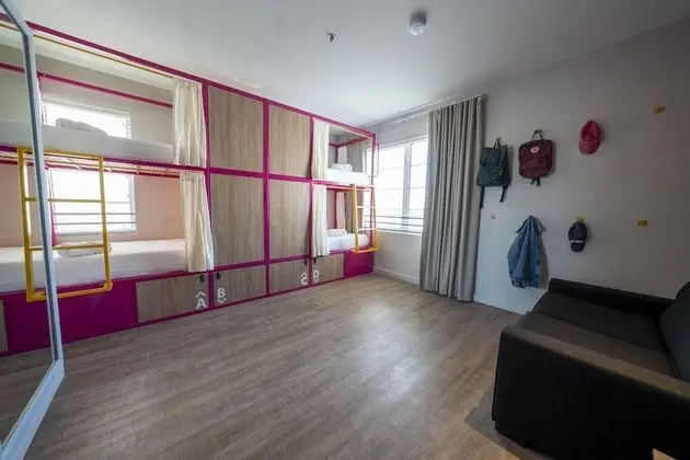 Ortak Ranzalı Oda, Sadece kadınlar için