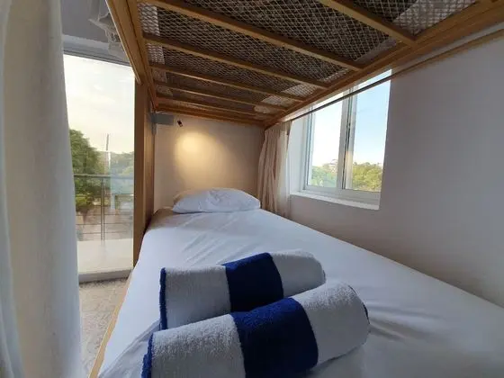 Ortak Ranzalı Oda, Karma Ranzalı Oda