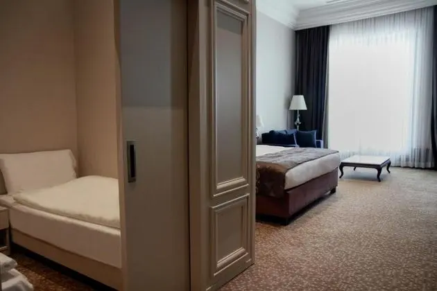 King Ve Twin Yatakli Suite Family Oda Sehir Manzarali