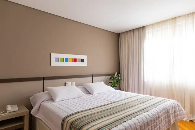 Deluxe Tek Büyük Yataklı Oda
