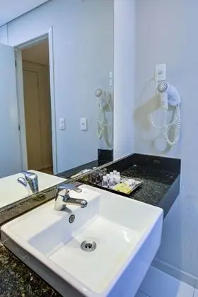 Quarto Superior Triplo com 3 camas