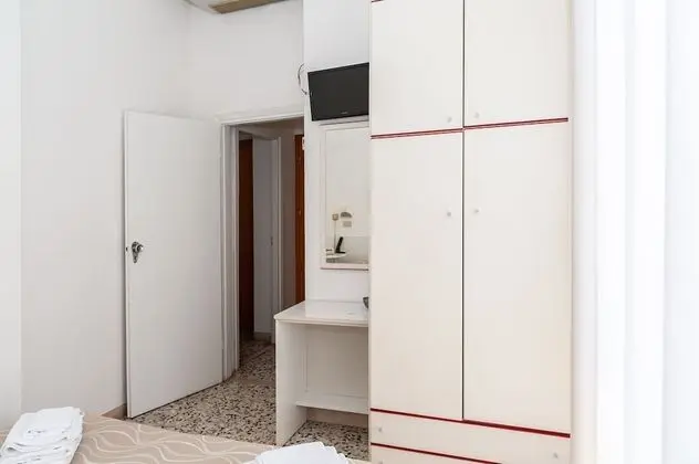 Family Oda, Havuz Manzaralı (Standard)