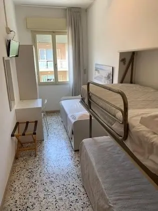 Family Oda, Havuz Manzaralı (Standard)