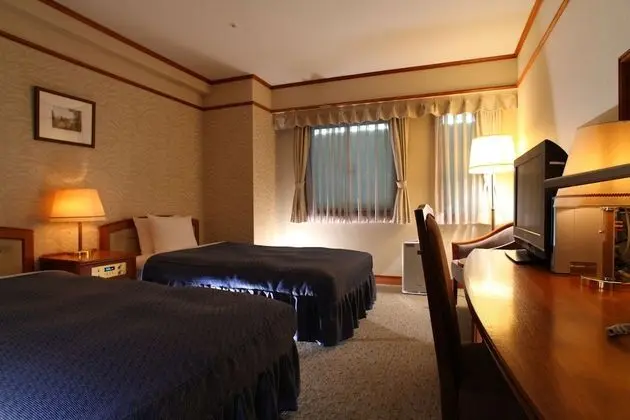İki Ayrı Yataklı Oda, Sigara İçilebilir, Şehir Manzaralı (2 Semi-double Beds, South Side)