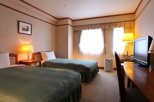 İki Ayrı Yataklı Oda, Sigara İçilebilir, Şehir Manzaralı (2 Semi-double Beds, South Side)