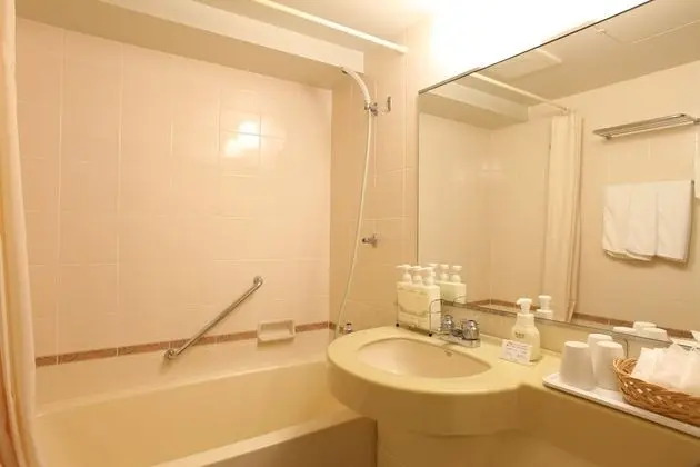 Üç Kişilik Oda, Sigara İçilebilir, Şehir Manzaralı (3 Semi-double Beds)